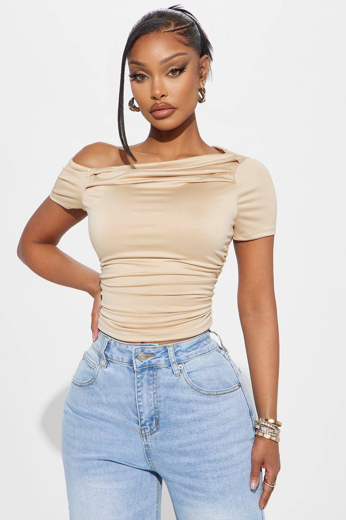 ASYMMETRICAL SHOULDER RUCNED TOP