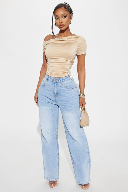 ASYMMETRICAL SHOULDER RUCNED TOP